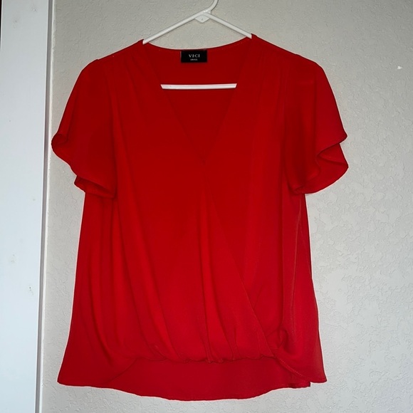 Vici orange red flutter sleeve faux wrap button blouse size S. EUC - Picture 3 of 9